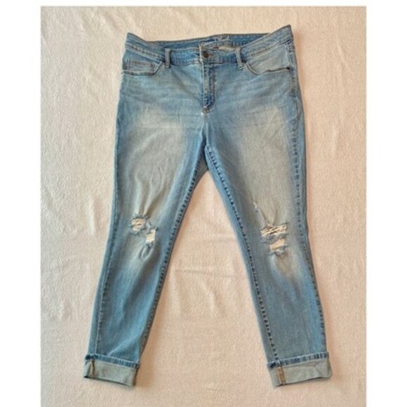 Universal Thread denim crop jeans. Size 18W. - Picture 1 of 5